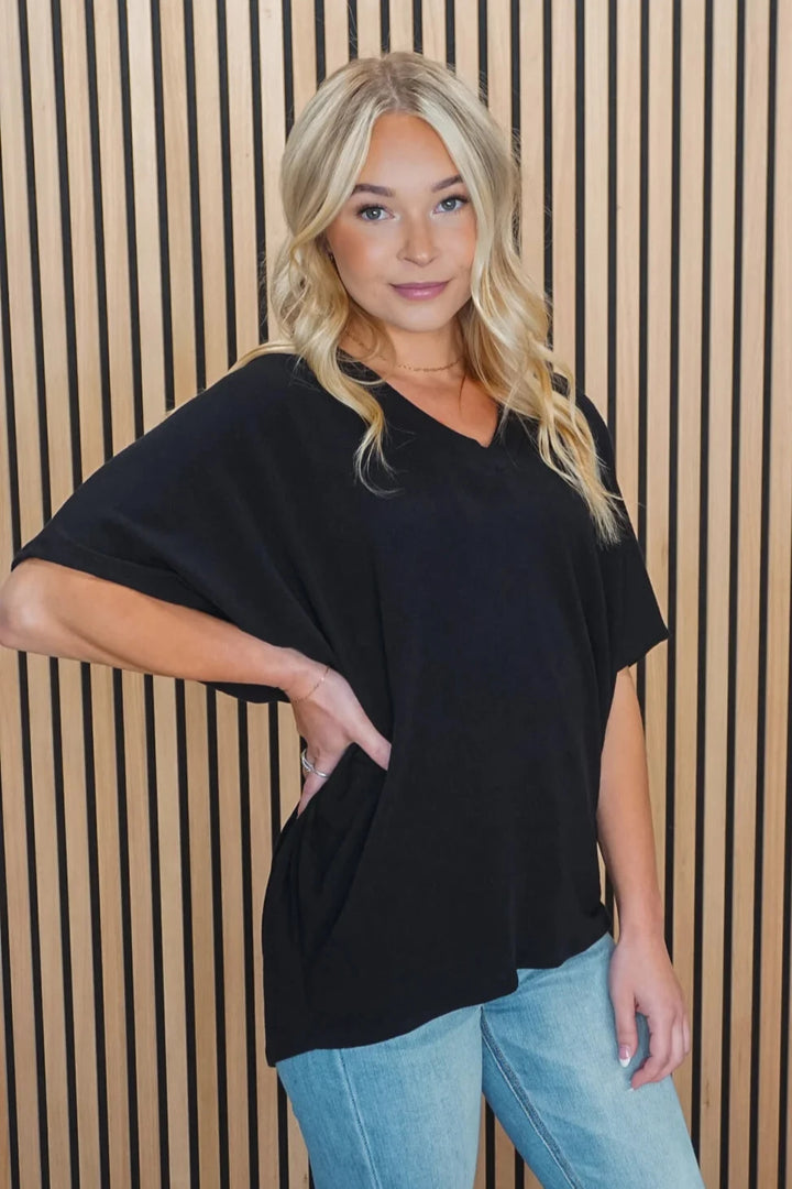 Jolie Slouchy Dolman Tee (Black)