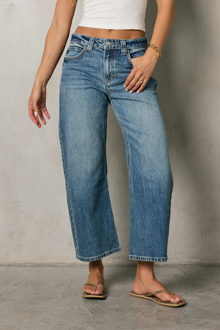 Kancan Loose Barrel Jean