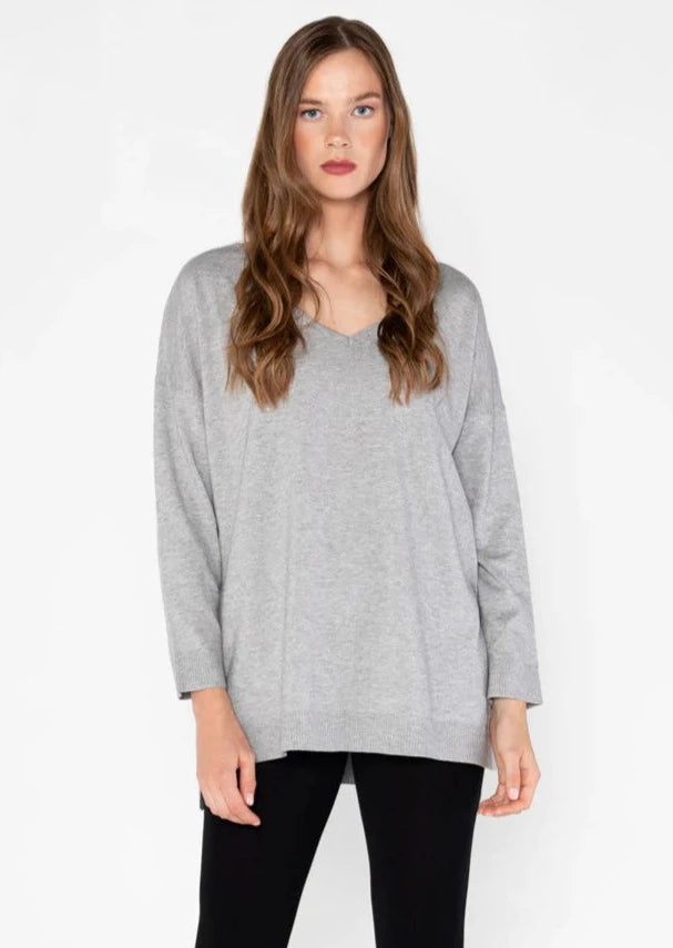 C'est Moi Knit V Sweater (Heather Grey)