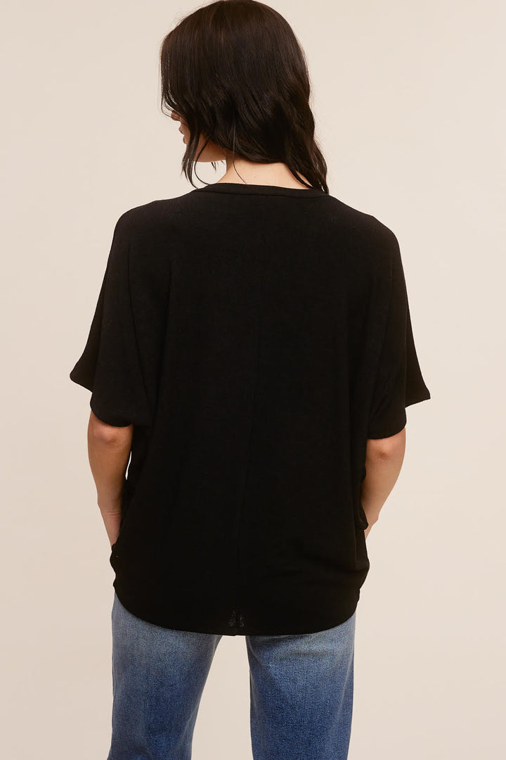 Jolie Slouchy Dolman Tee (Black)