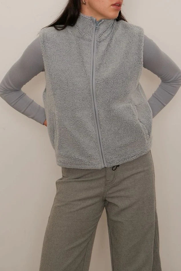 Kuwalla Sherpa Polar Zip Vest (Frosty Blue)