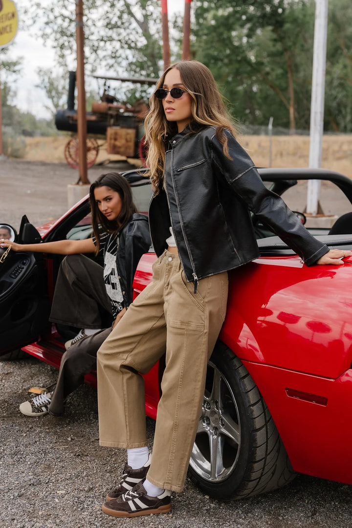 Vervet Low Rise Barrel Leg Jean