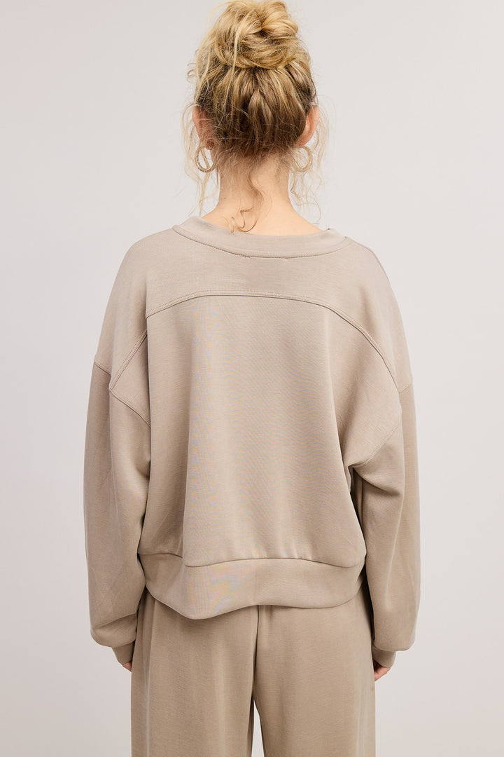 Jolie Scuba Crew Neck Pullover (Taupe)