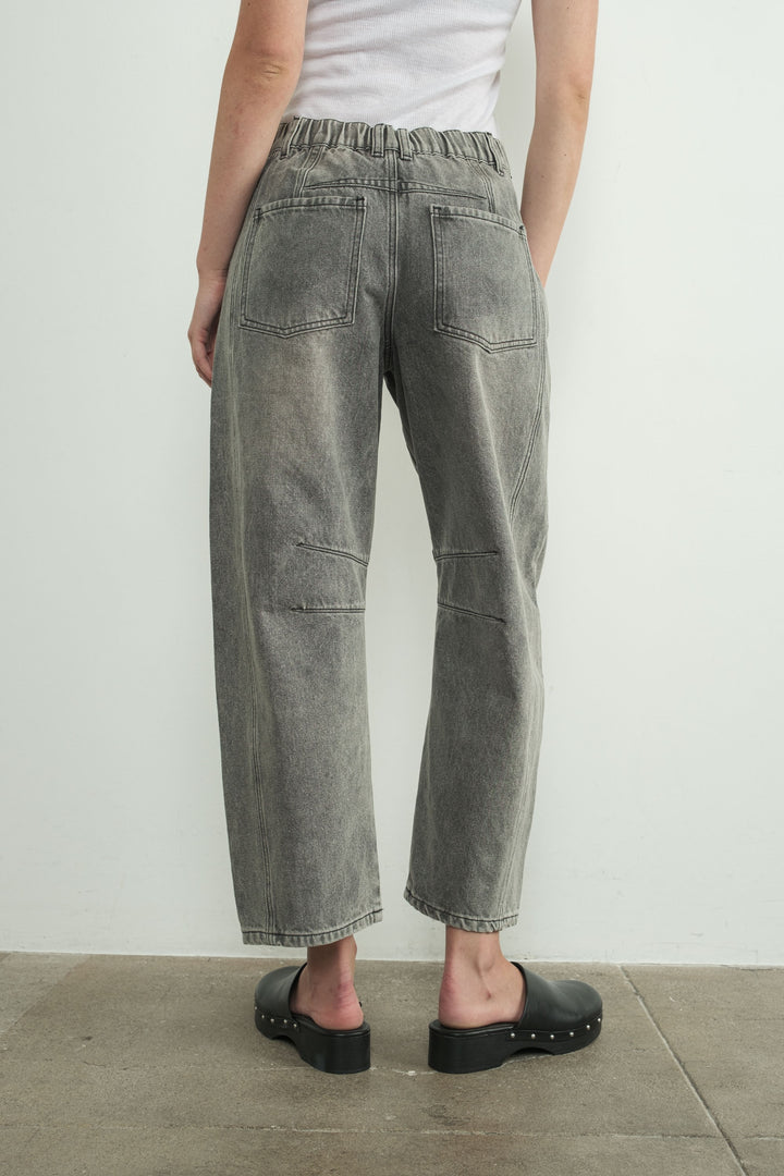 Aaron & Amber Barrel Jeans (Grey Denim)