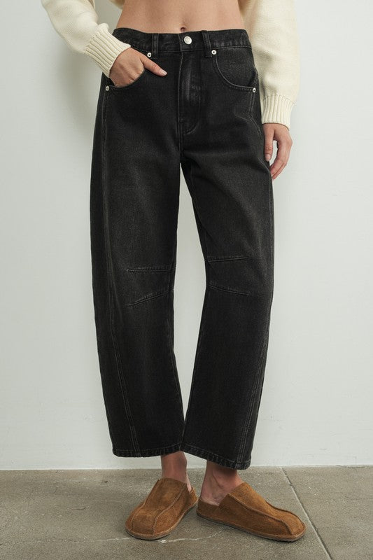 Aaron & Amber Barrel Jeans (Black Denim)