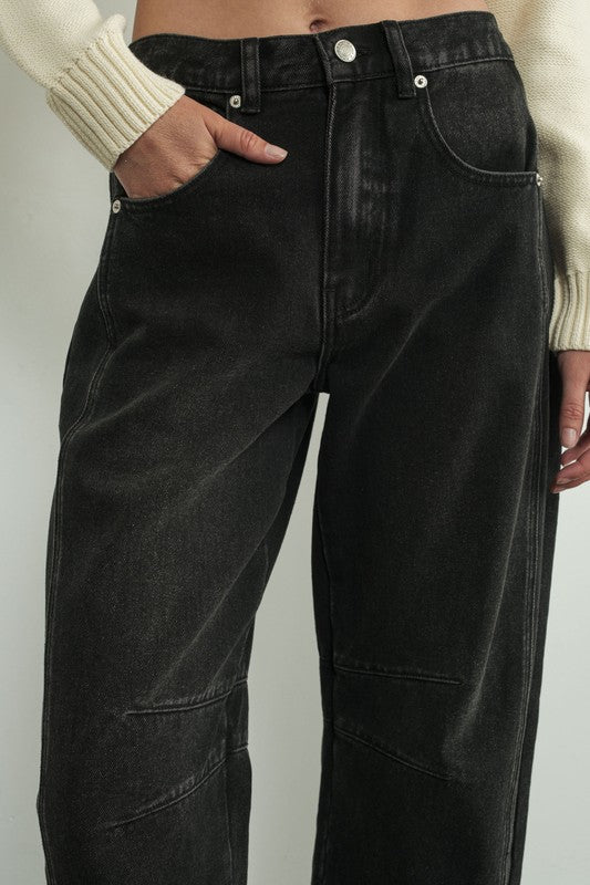 Aaron & Amber Barrel Jeans (Black Denim)