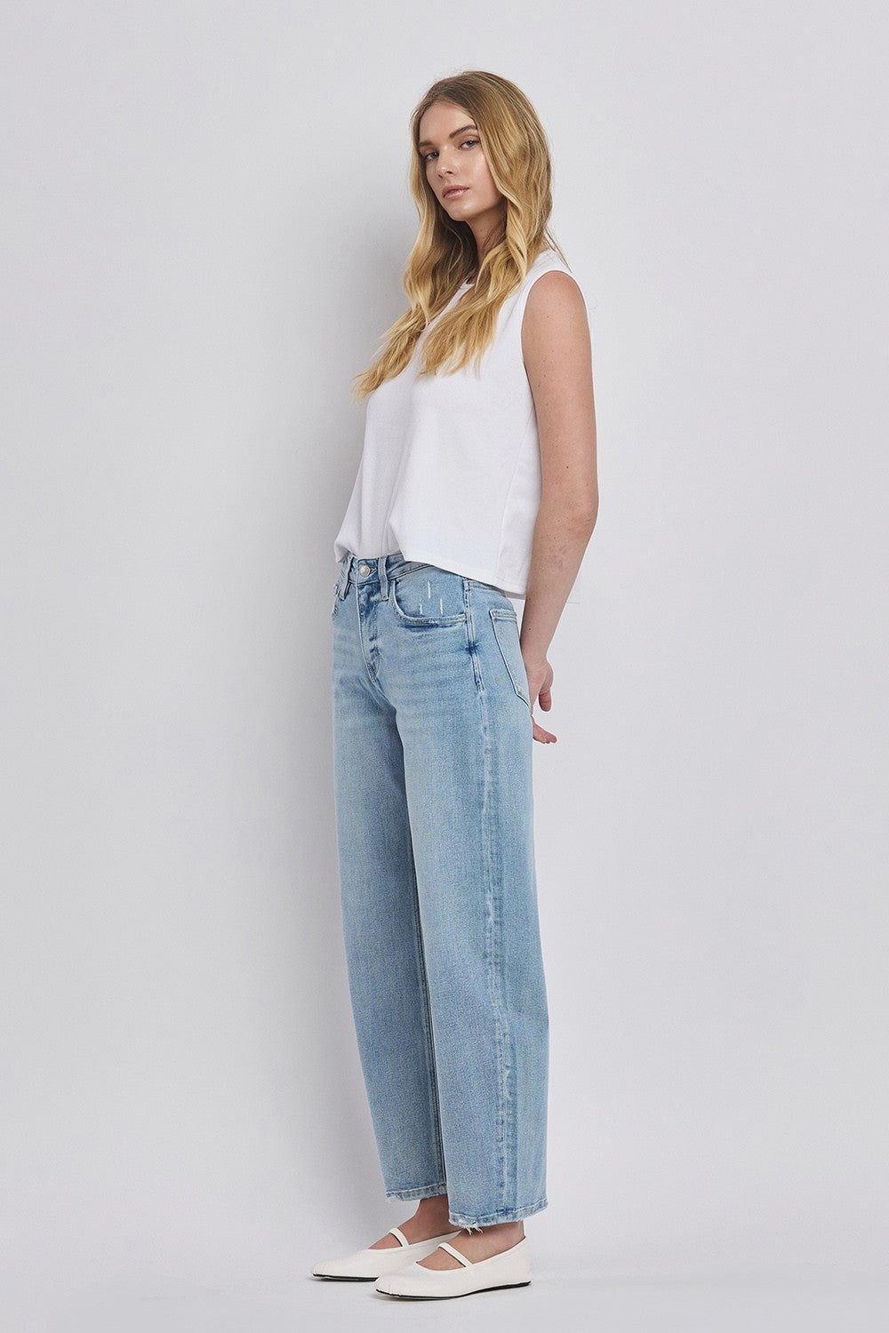 Vervet High Rise Barrel Jean