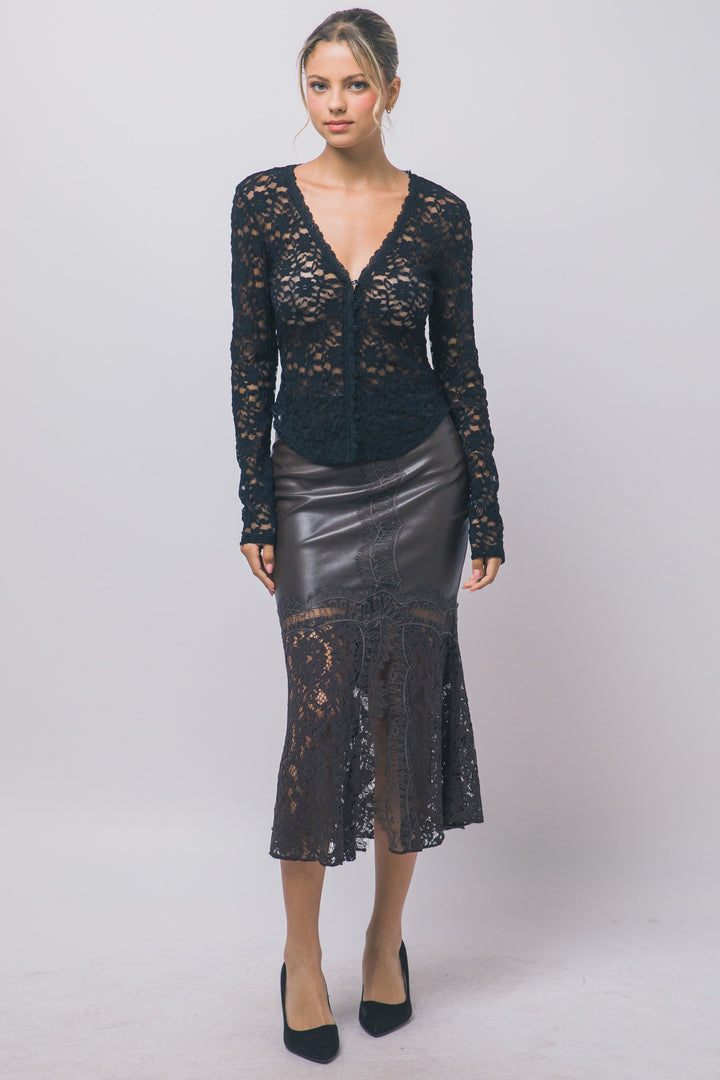 Love Tree Floral Lace Top (Black)