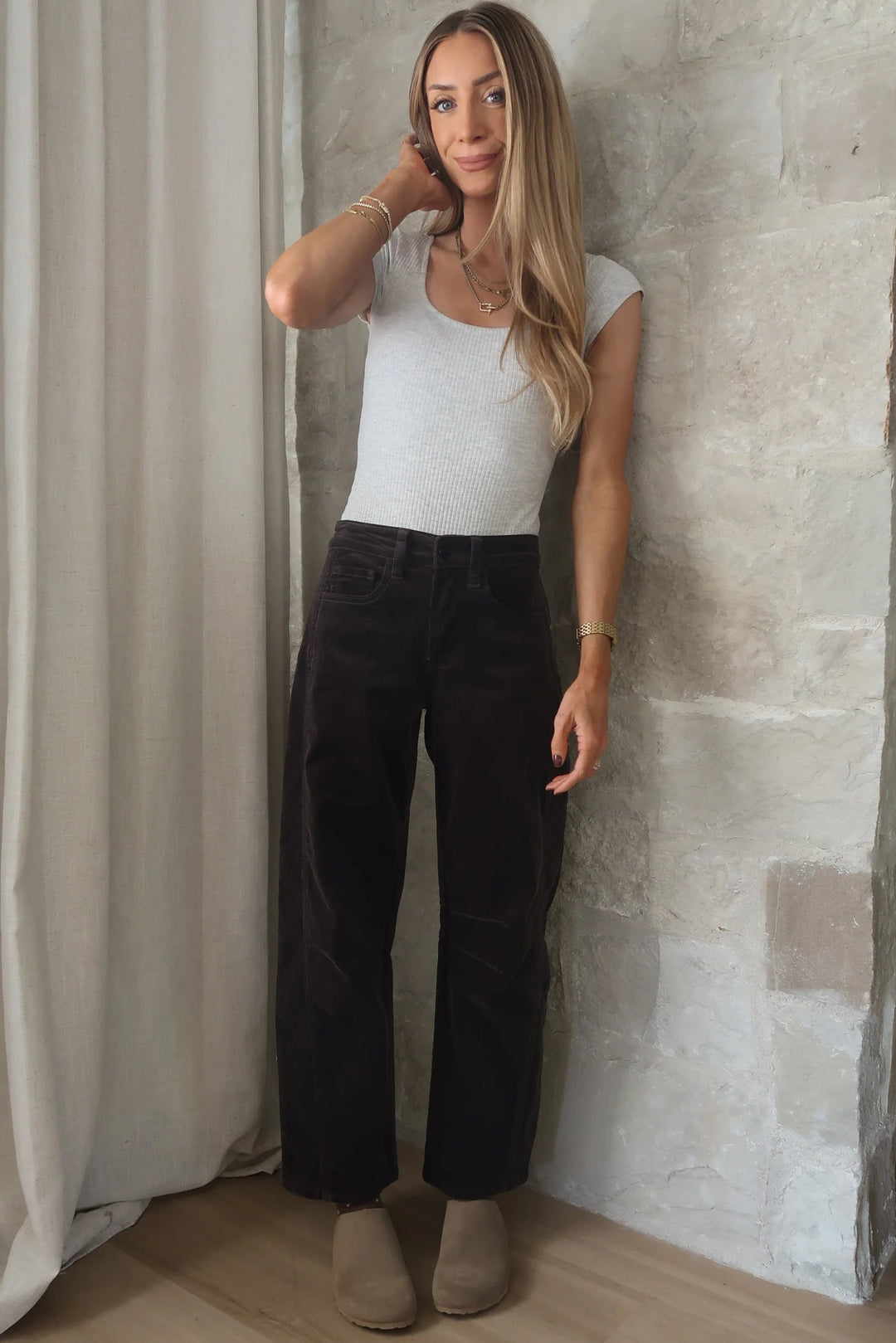 Vervet Corduroy Barrel Leg Jean