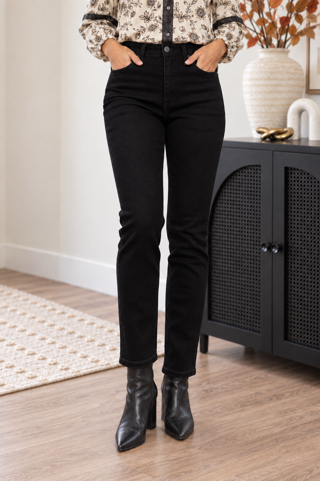 Kancan Adaline Slim Leg Jean (Black)