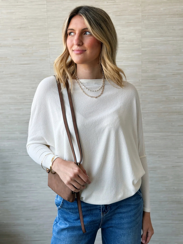 Jolie All Day Slouch Top (Warm White)