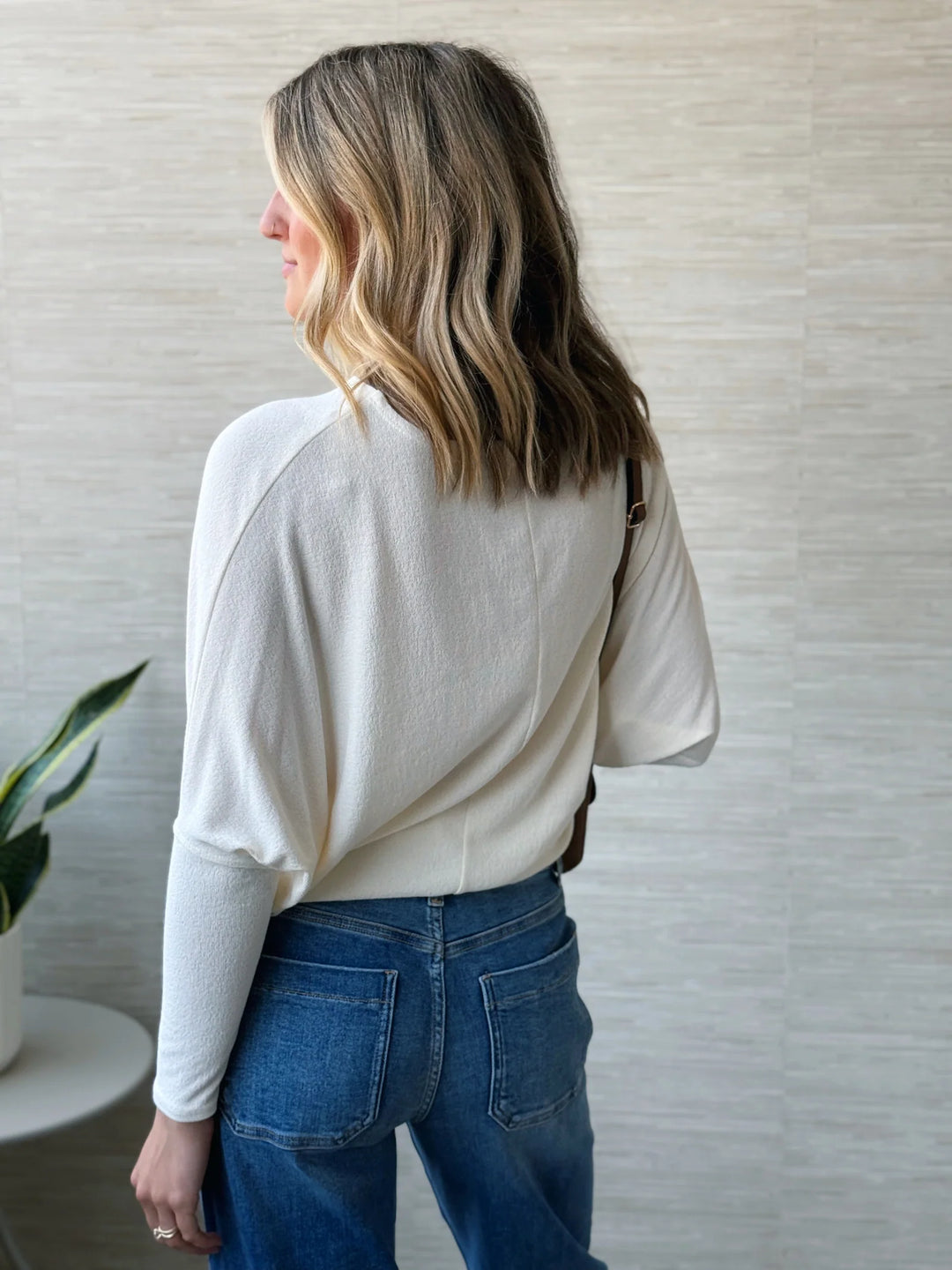 Jolie All Day Slouch Top (Warm White)