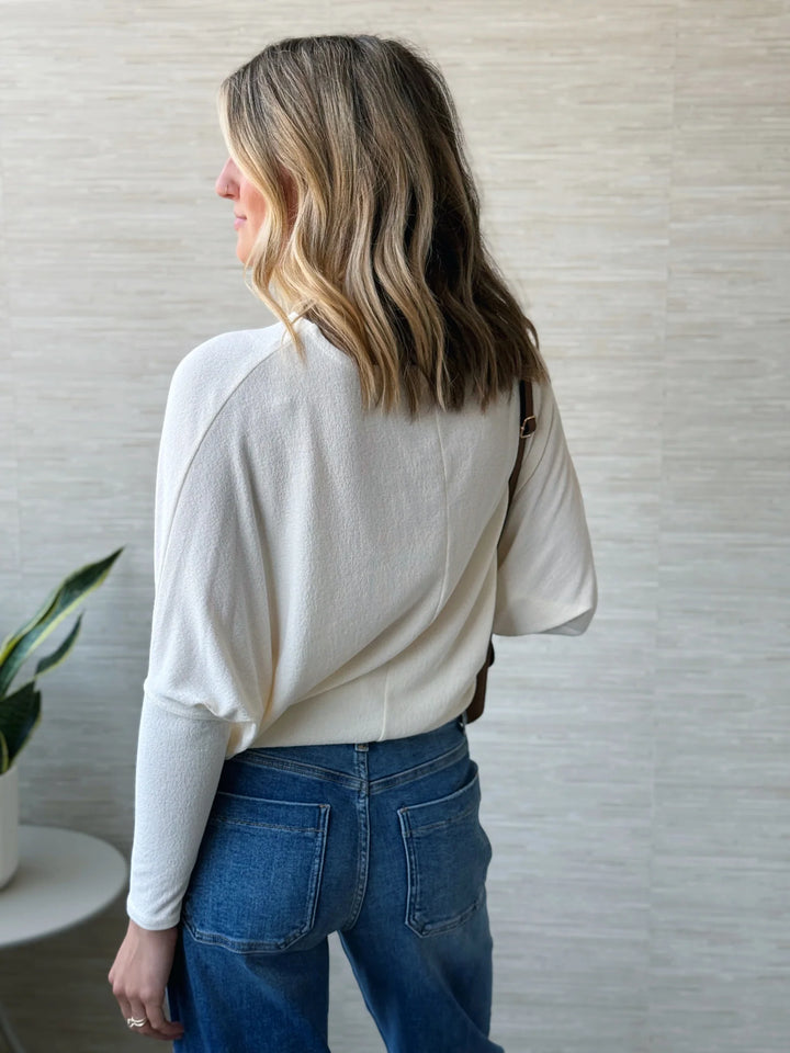 Jolie All Day Slouch Top (Warm White)