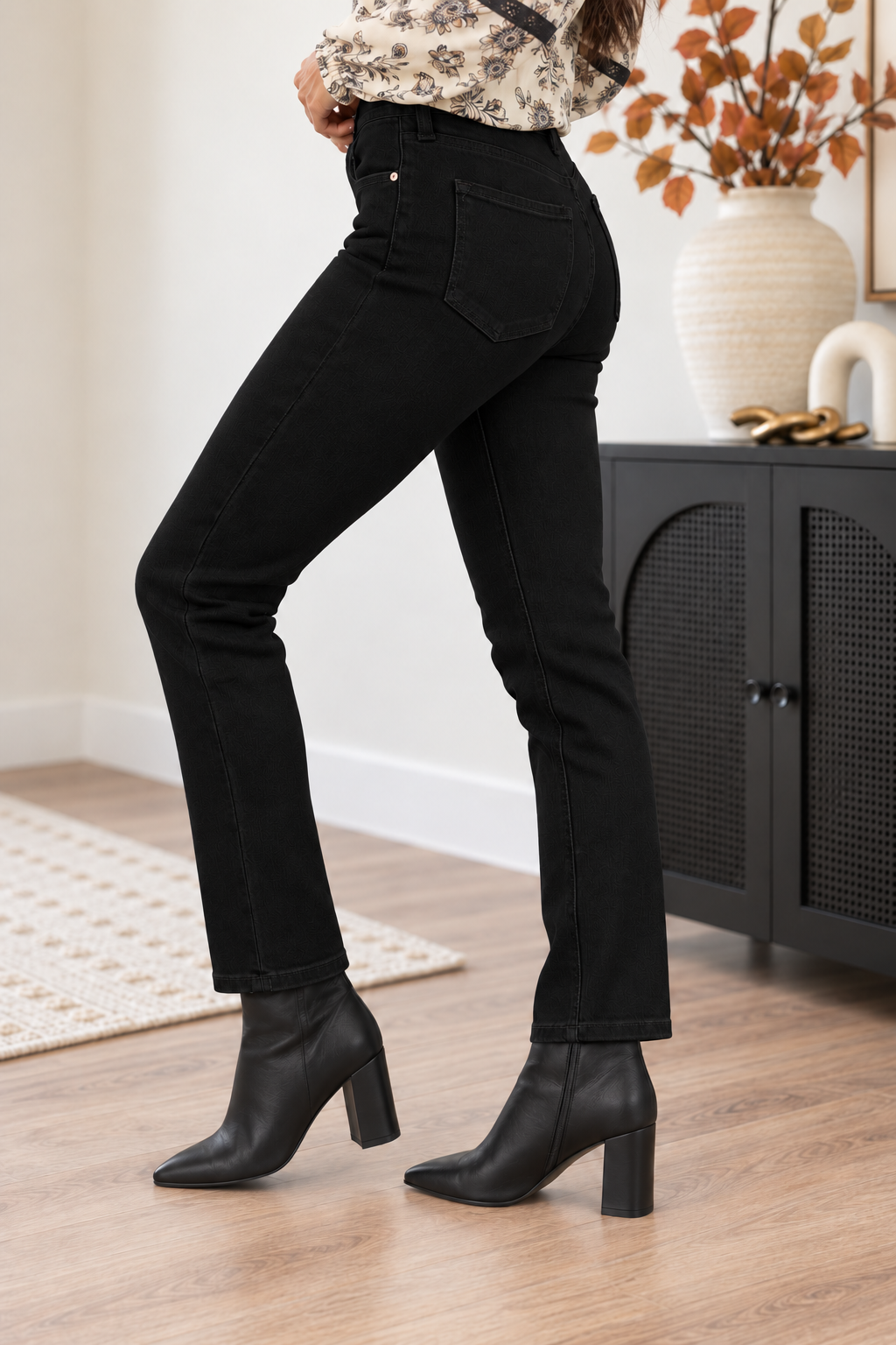 Kancan Adaline Slim Leg Jean (Black)
