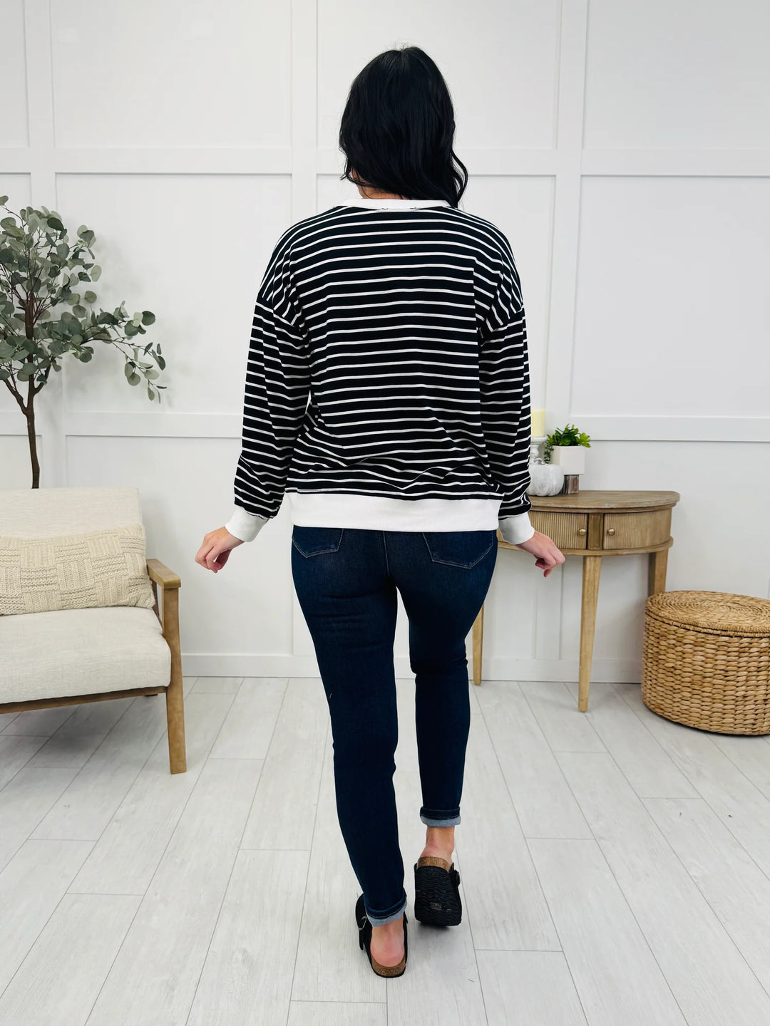 Zen Striped Crewneck (Black)