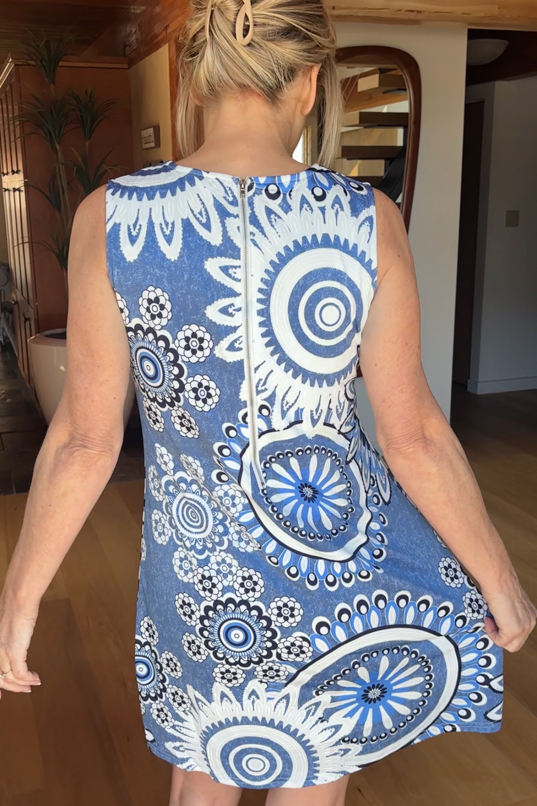 Papa Zip Back Abstract Dress