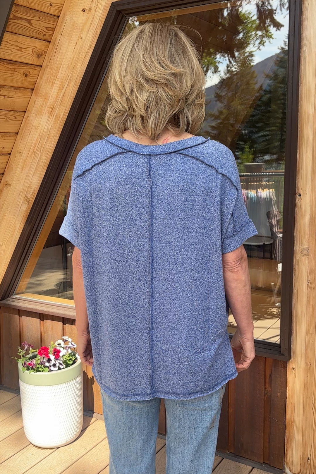 Zen Hacci Knit V Tee (Light Navy)