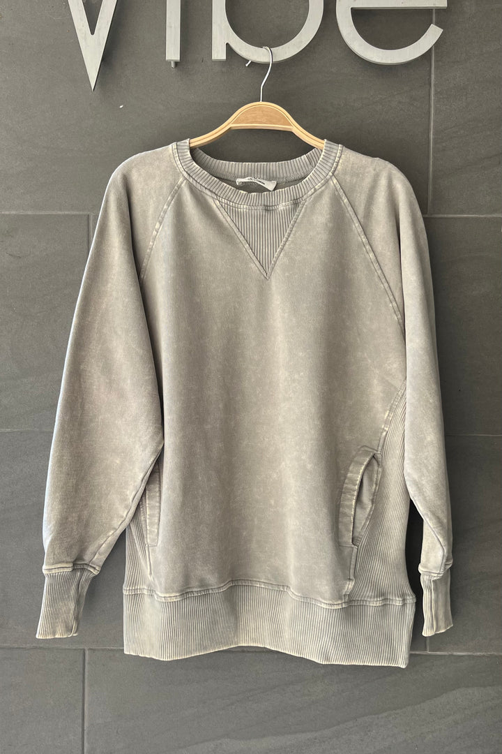 Zen Mineral Wash Sweatshirt (Sleet Grey)