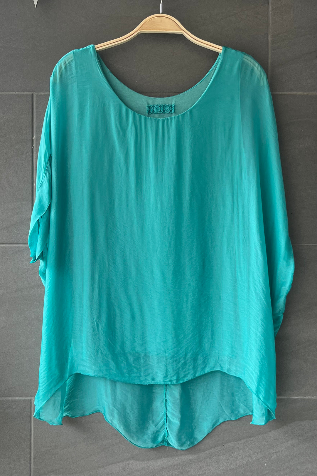 Natalie Silk Tee (Jade)
