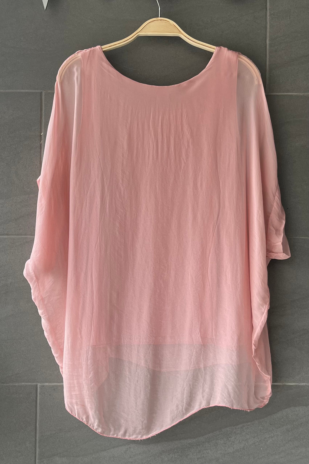Natalie Silk Tee (Soft Pink)