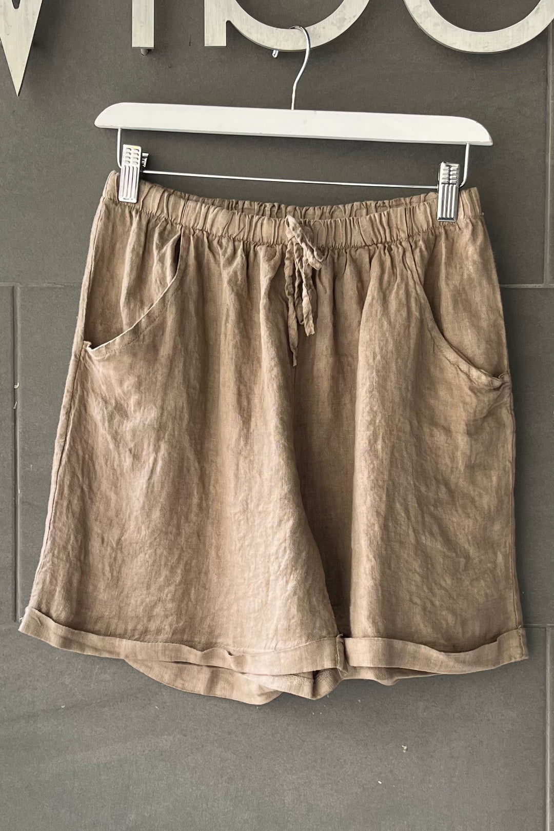 Meo Linen High Rise Shorts (Taupe)