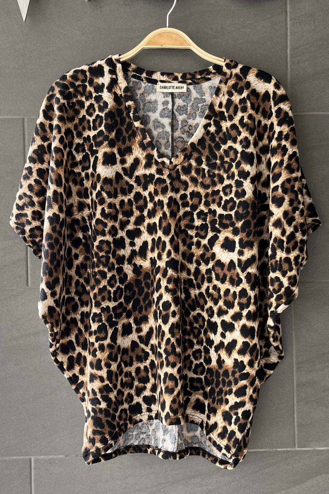 Jolie Slouchy Dolman Tee (Leopard)