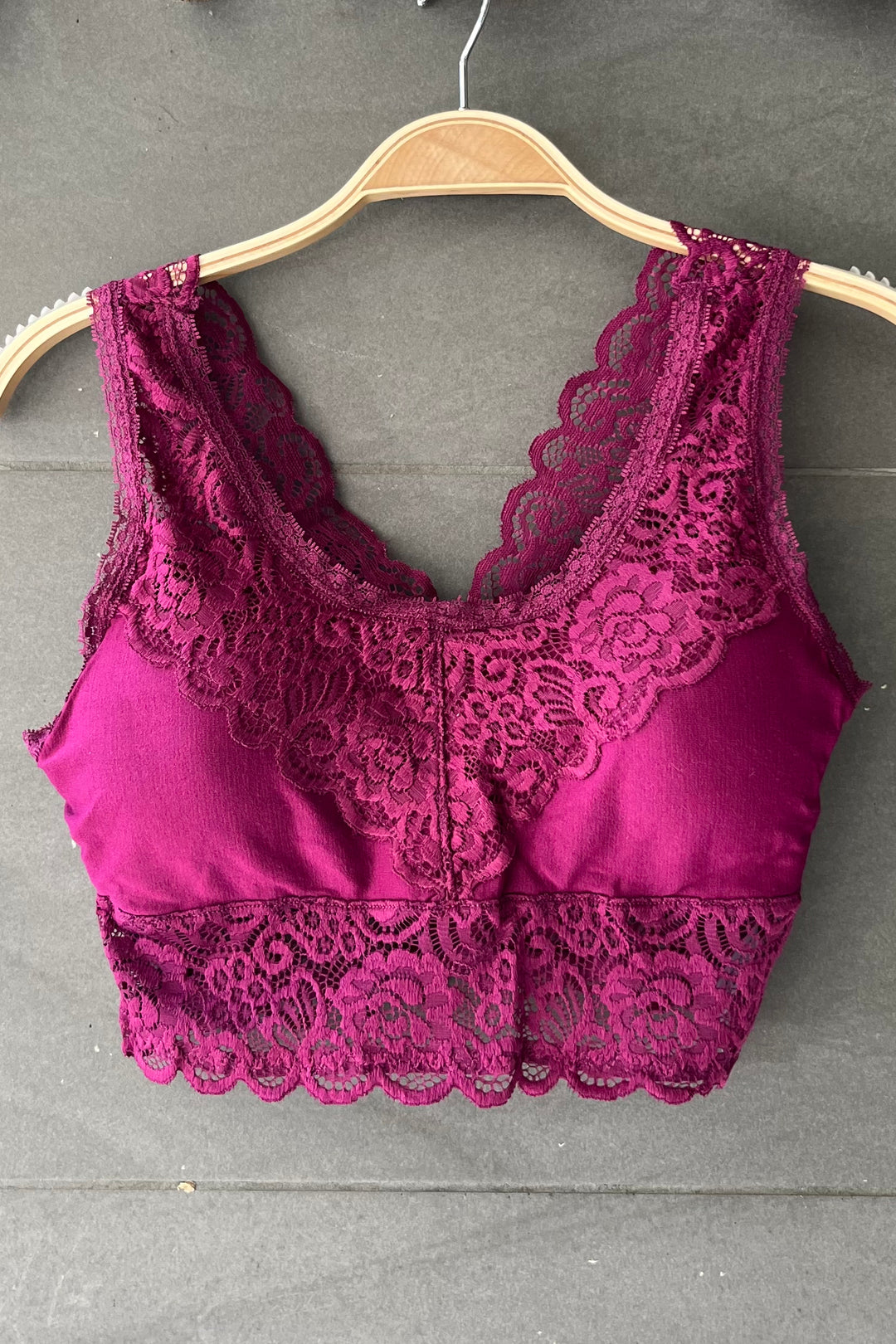 Plus Size Seamless Lace Bralette (5 colours)