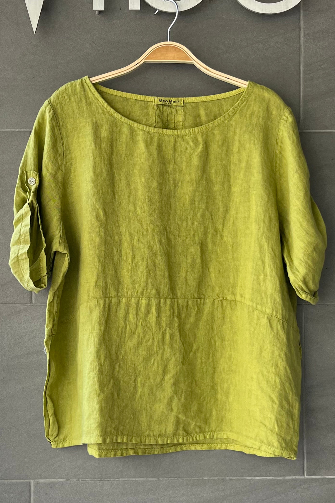 Meo Linen Button Tee (Avocado)