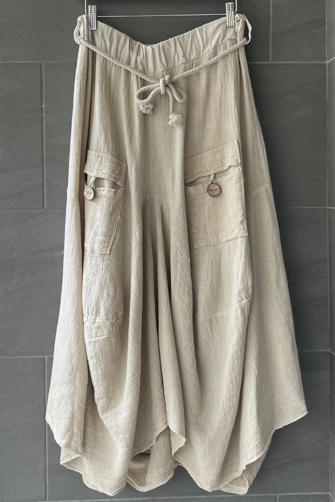 Meo Linen Cargo Skirt (Beige)