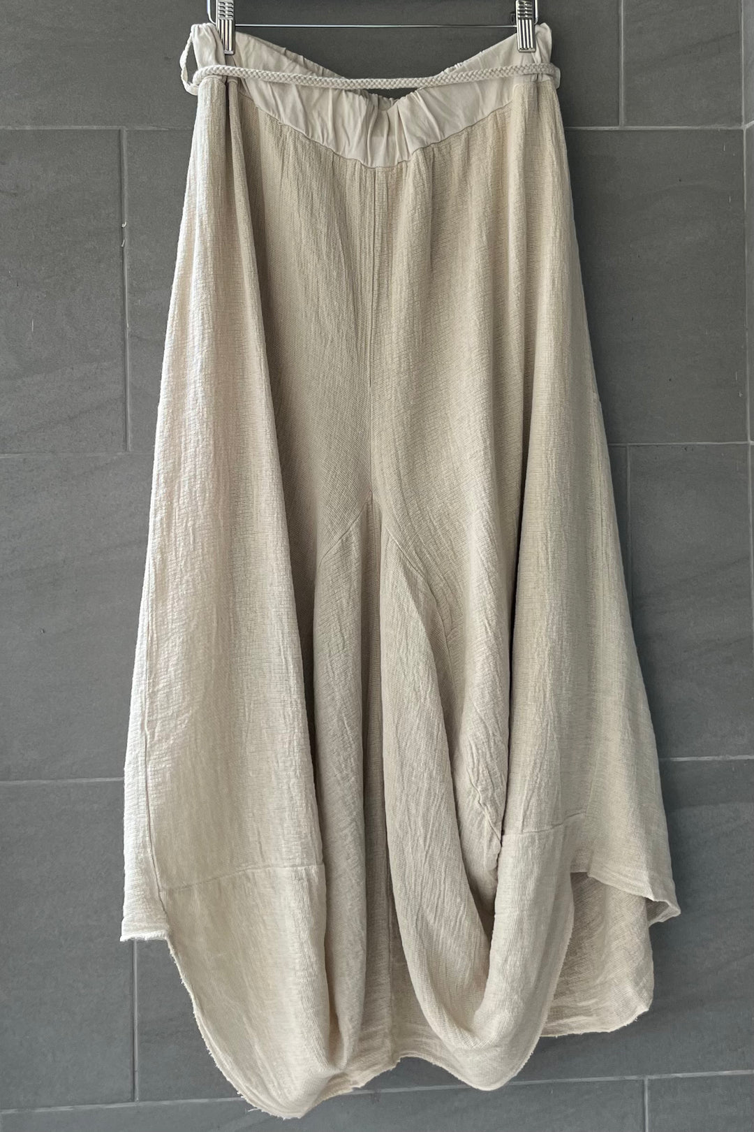 Meo Linen Cargo Skirt (Beige)