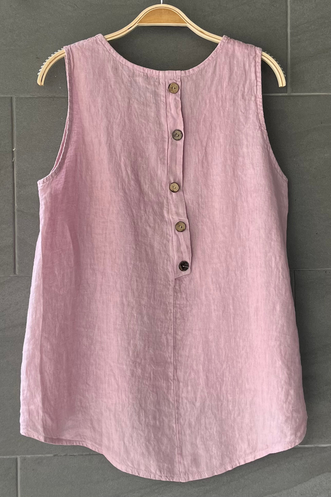 Meo Linen High-Low Button Tank (Pink)