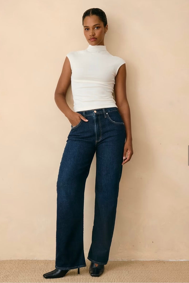 Silver Willow Relaxed Straight Leg Jean