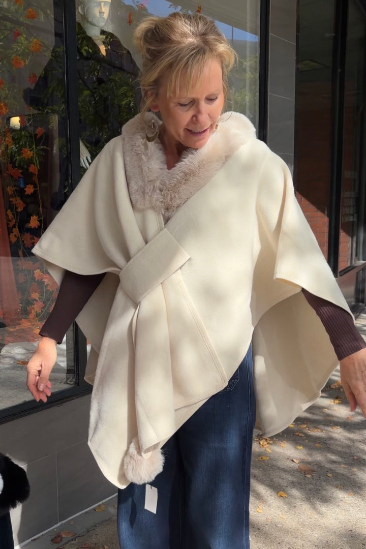 WBG Monroe Knit Shawl (Ivory)