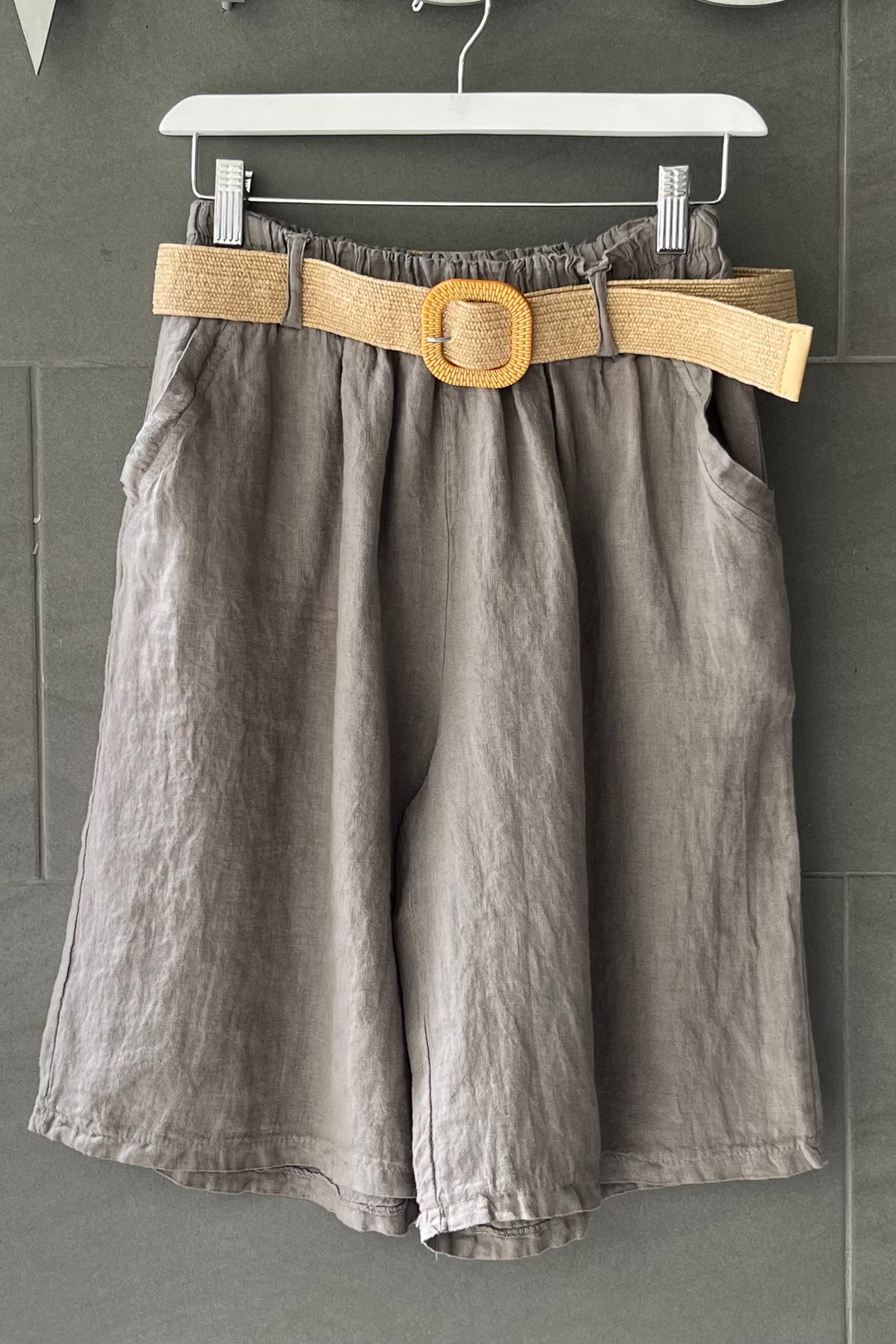 Meo Linen Belted Bermuda Shorts (Taupe)