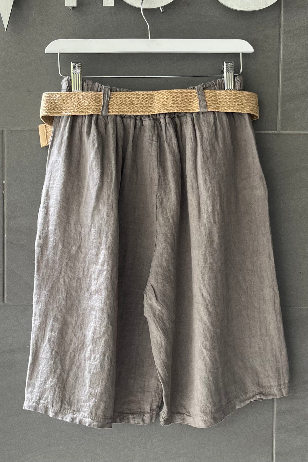 Meo Linen Belted Bermuda Shorts (Taupe)