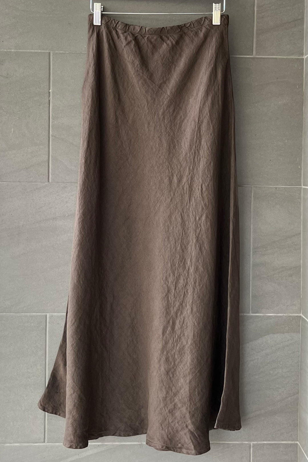 Meo Linen Maxi Skirt (Dark Brown)