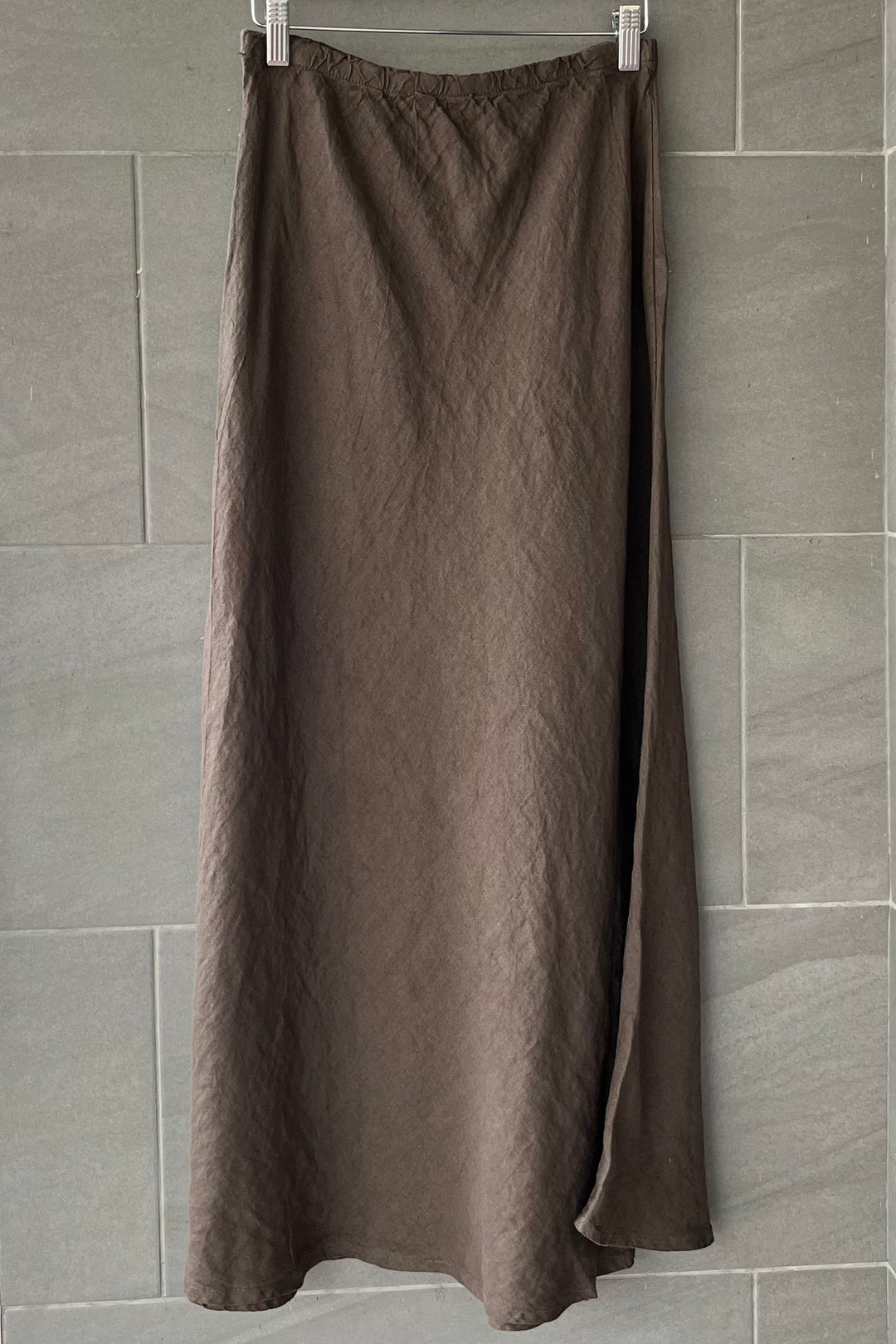 Meo Linen Maxi Skirt (Dark Brown)