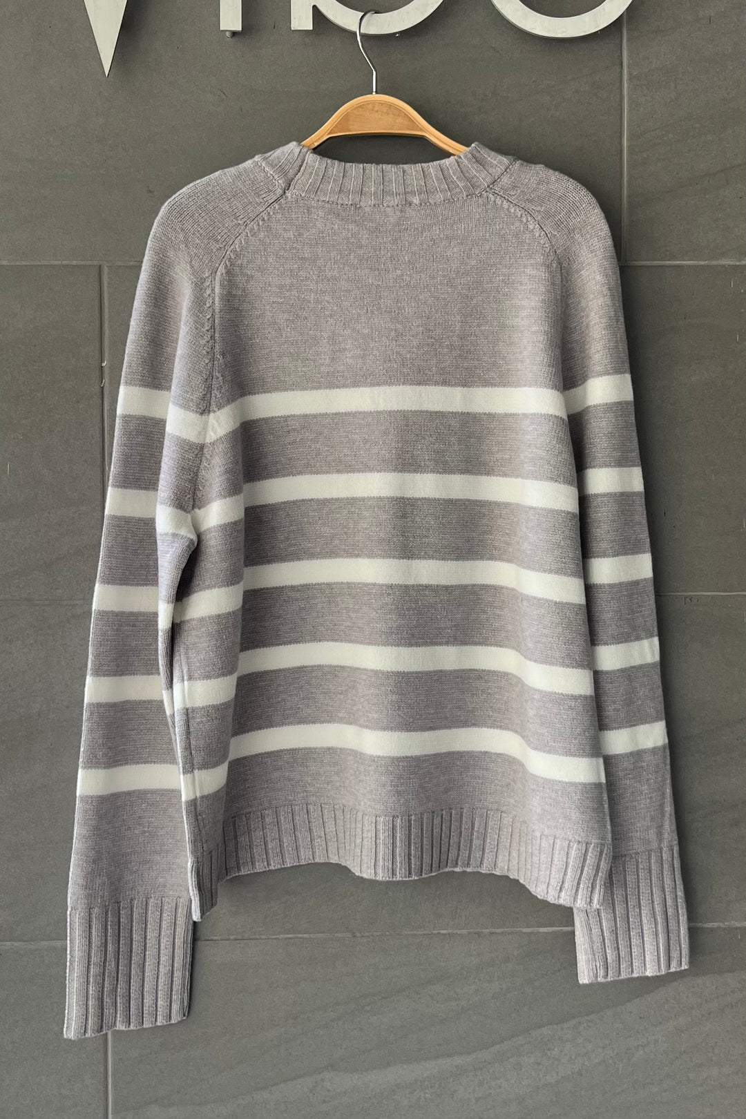My Cozy Rowan Knit Sweater (Silver/White)