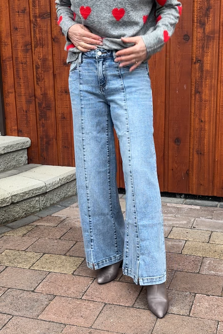 Vervet Split Hem Wide Leg Jean