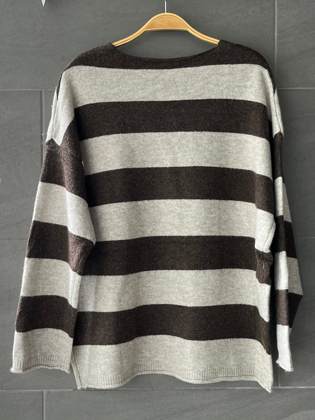 My Cozy Carter Sweater (Khaki/Brown)