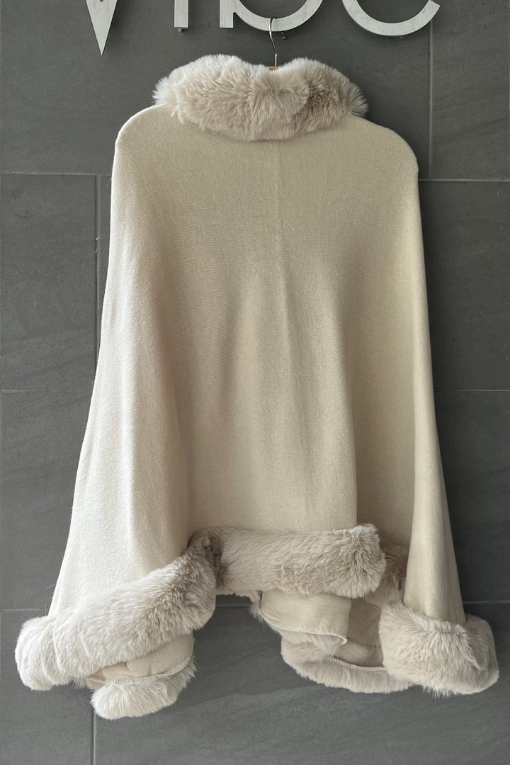 WBG Vivienne Faux Fur Poncho (Ivory)
