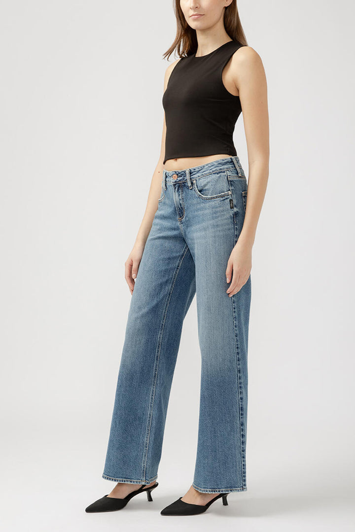 Silver Suki Curvy Mid Rise Wide Leg Jean