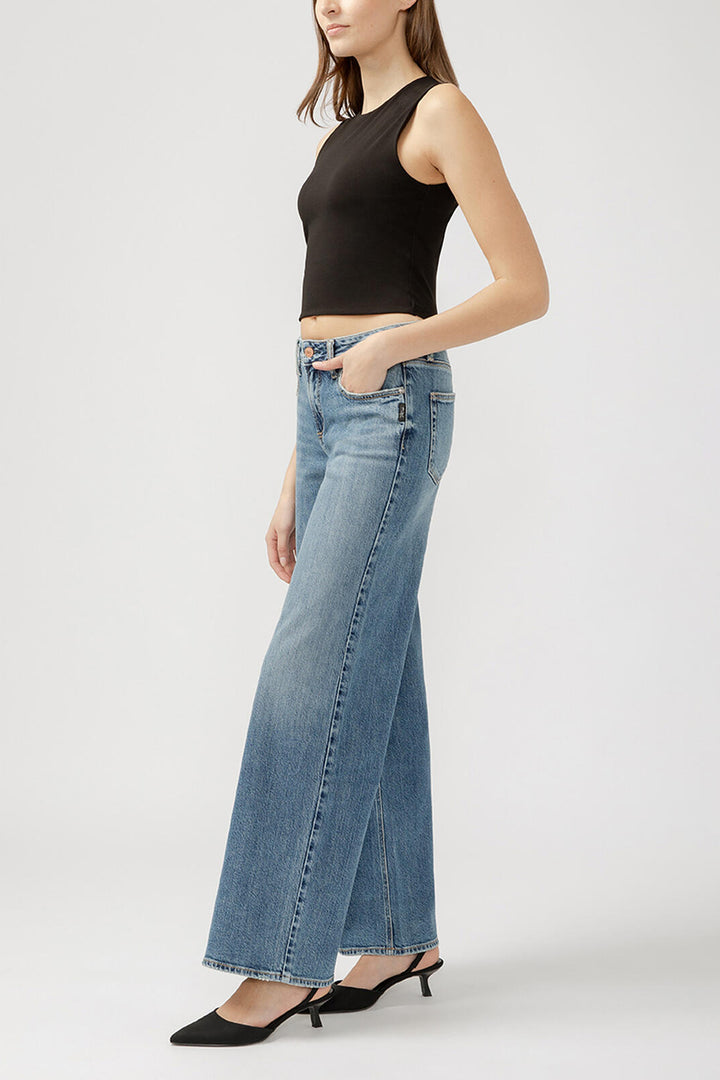 Silver Suki Mid Rise Wide Leg Jean - 33" (Mid Wash)