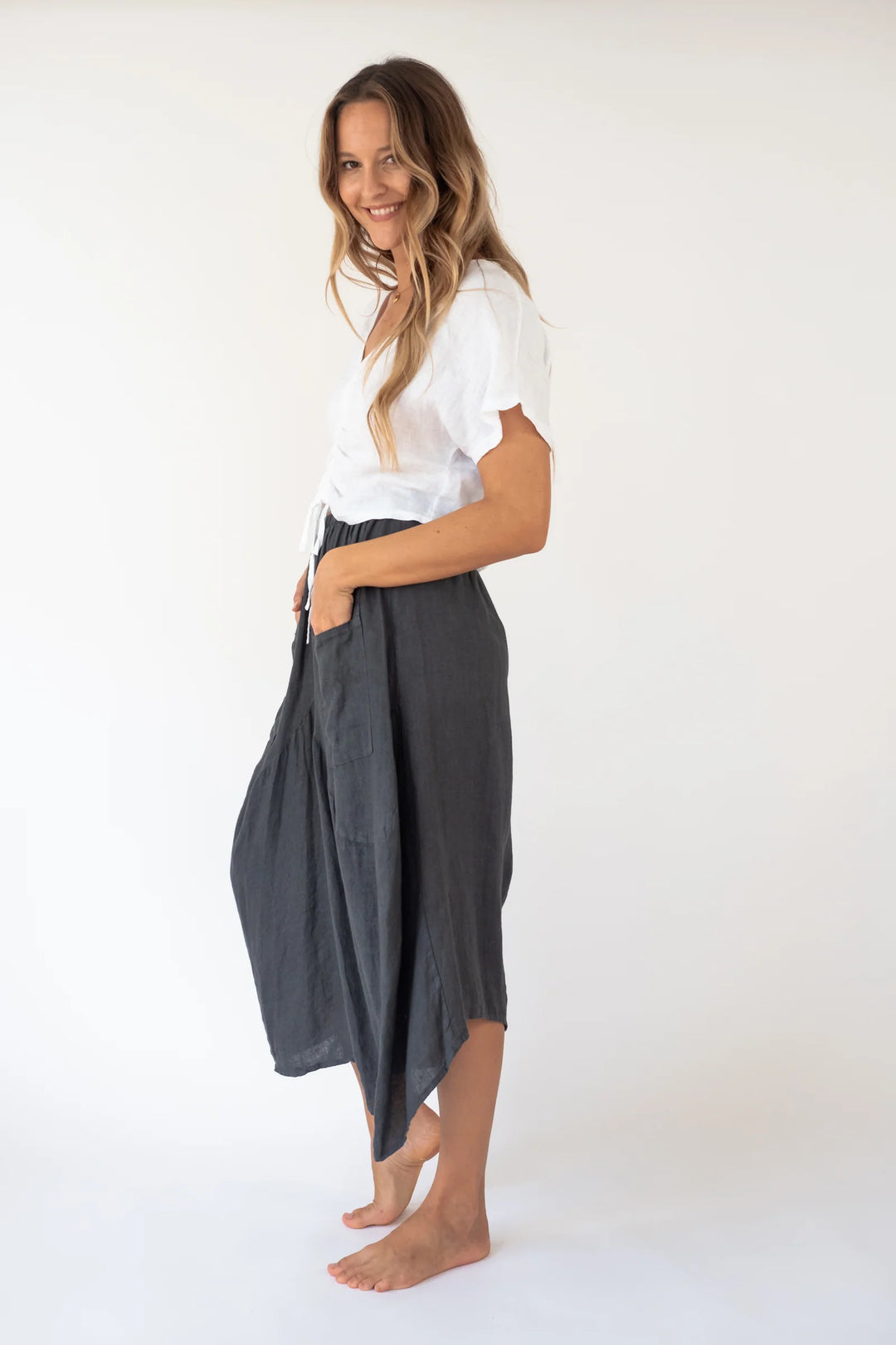 Meo Linen Crop Harem Pants (Charcoal)