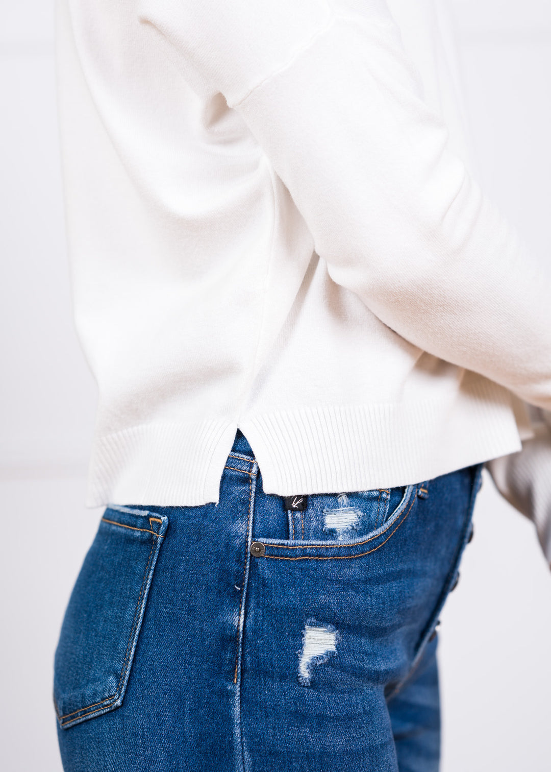 Dreamy Pullover Sweater (Off White)
