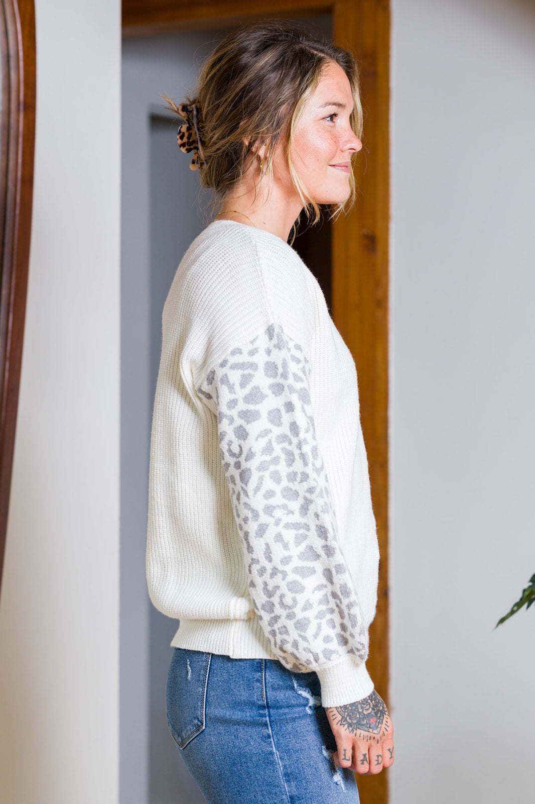 My Cozy Leopard Sweater (Cream/Grey)