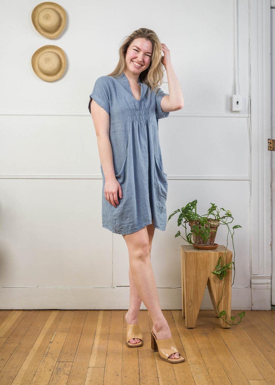 Meo Linen Pocket Dress (Light Denim)