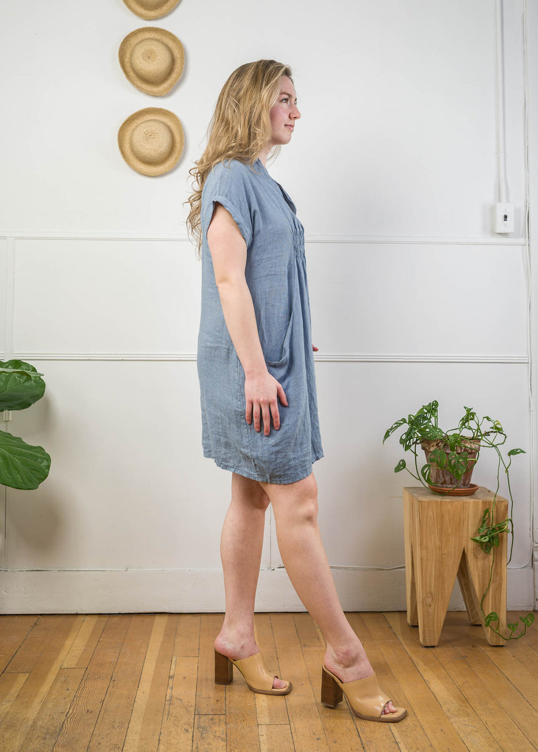 Meo Linen Pocket Dress (Light Denim)