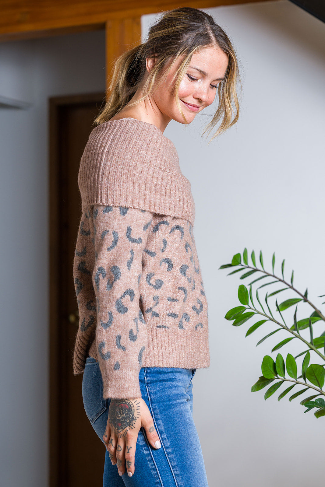 My Cozy Snow Leopard Sweater (Taupe)