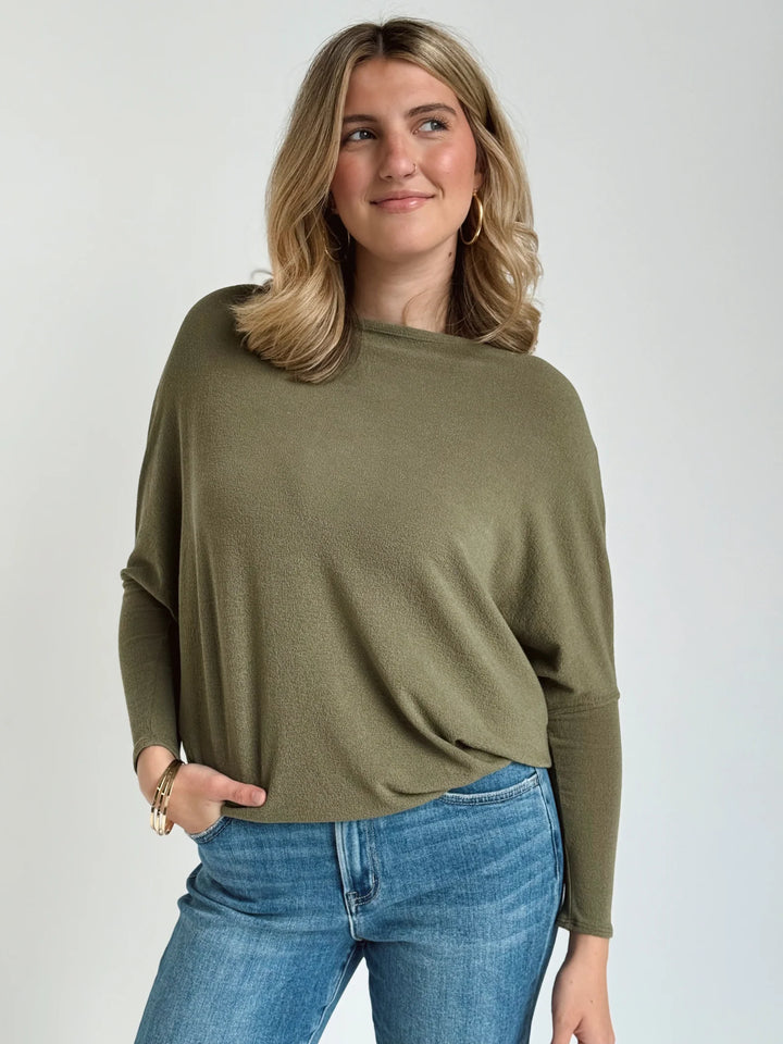 Jolie All Day Slouch Top (Olive)